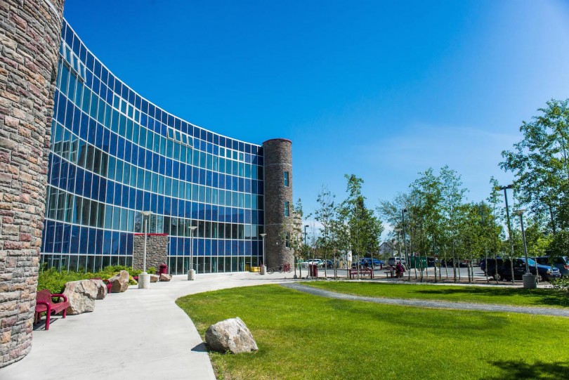 The Best Outdoor Lunch Locations in Downtown Yellowknife Yellowknife
